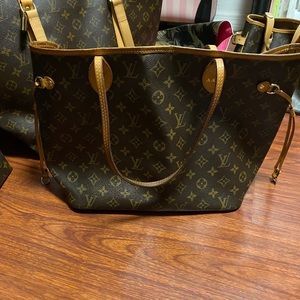 Louie Vuitton never full